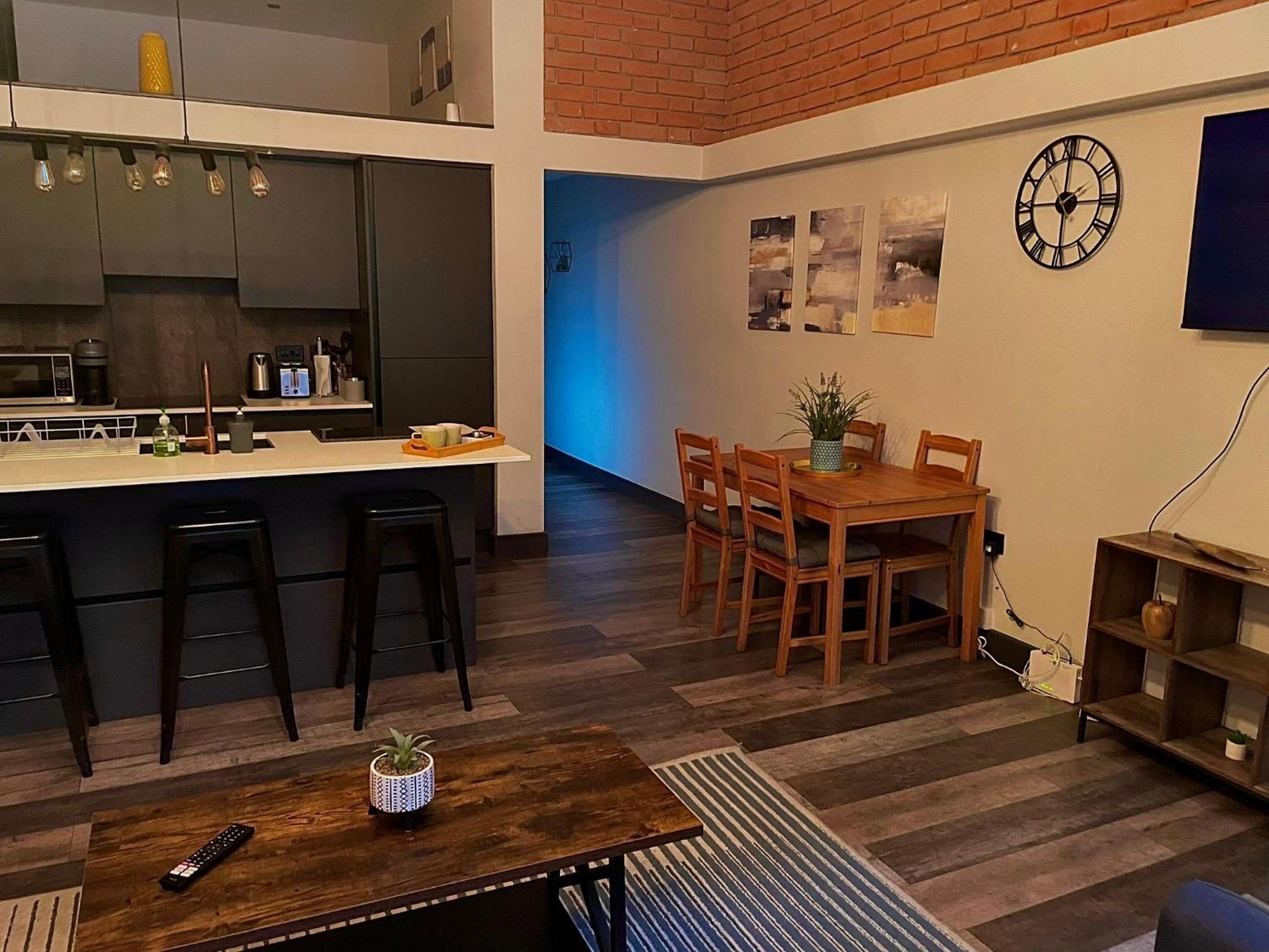 Artistic, Cozy, Stylish, Open Plan, City Centre 1Br Sheffield Bagian luar foto